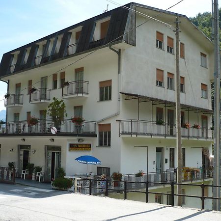 Albergo Ristorante Regina Bognanco エクステリア 写真