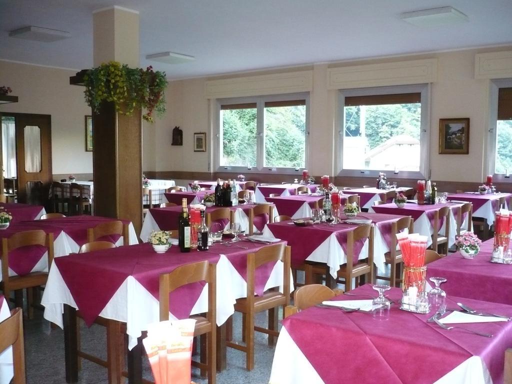 Albergo Ristorante Regina Bognanco エクステリア 写真