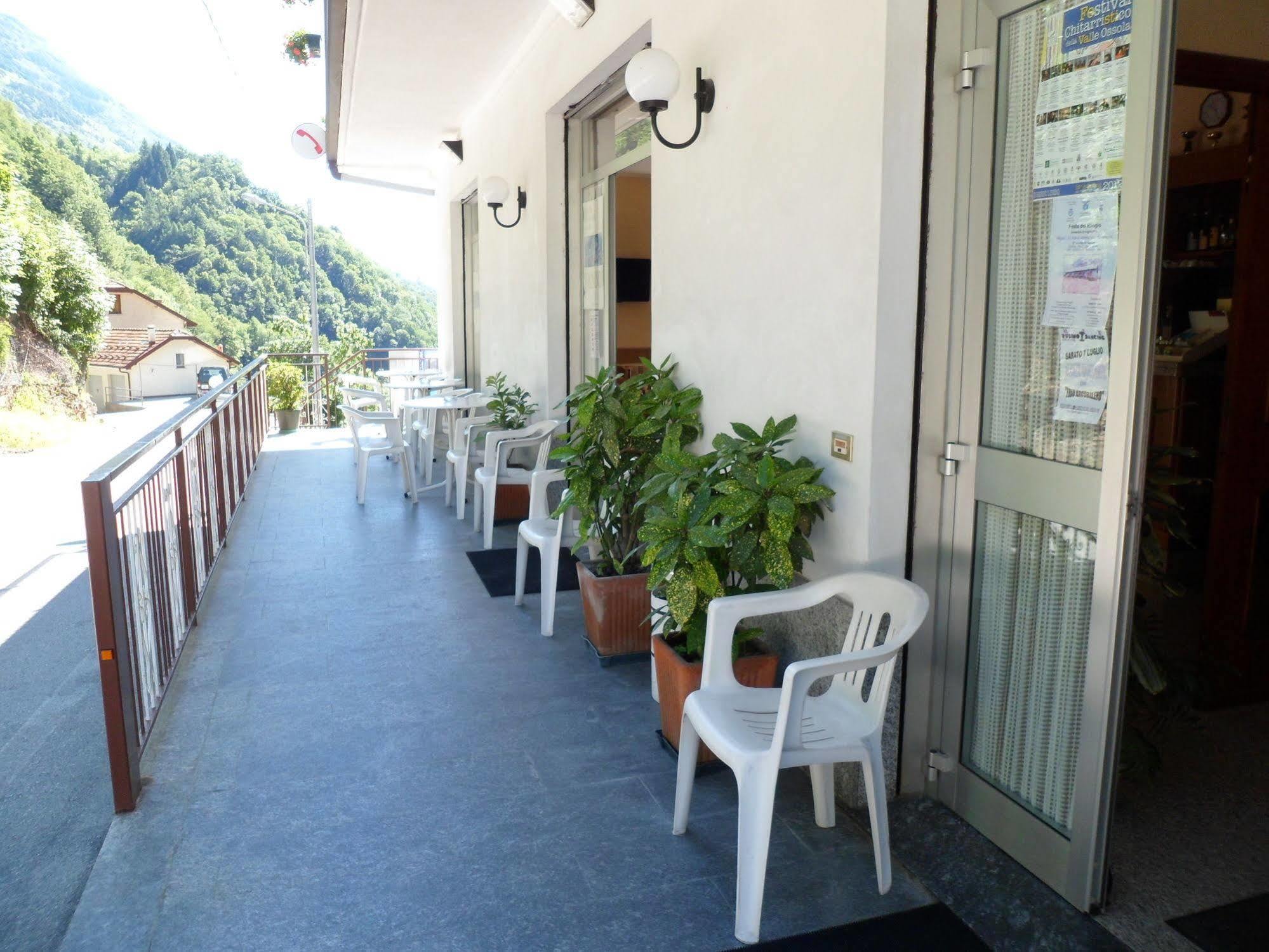 Albergo Ristorante Regina Bognanco エクステリア 写真