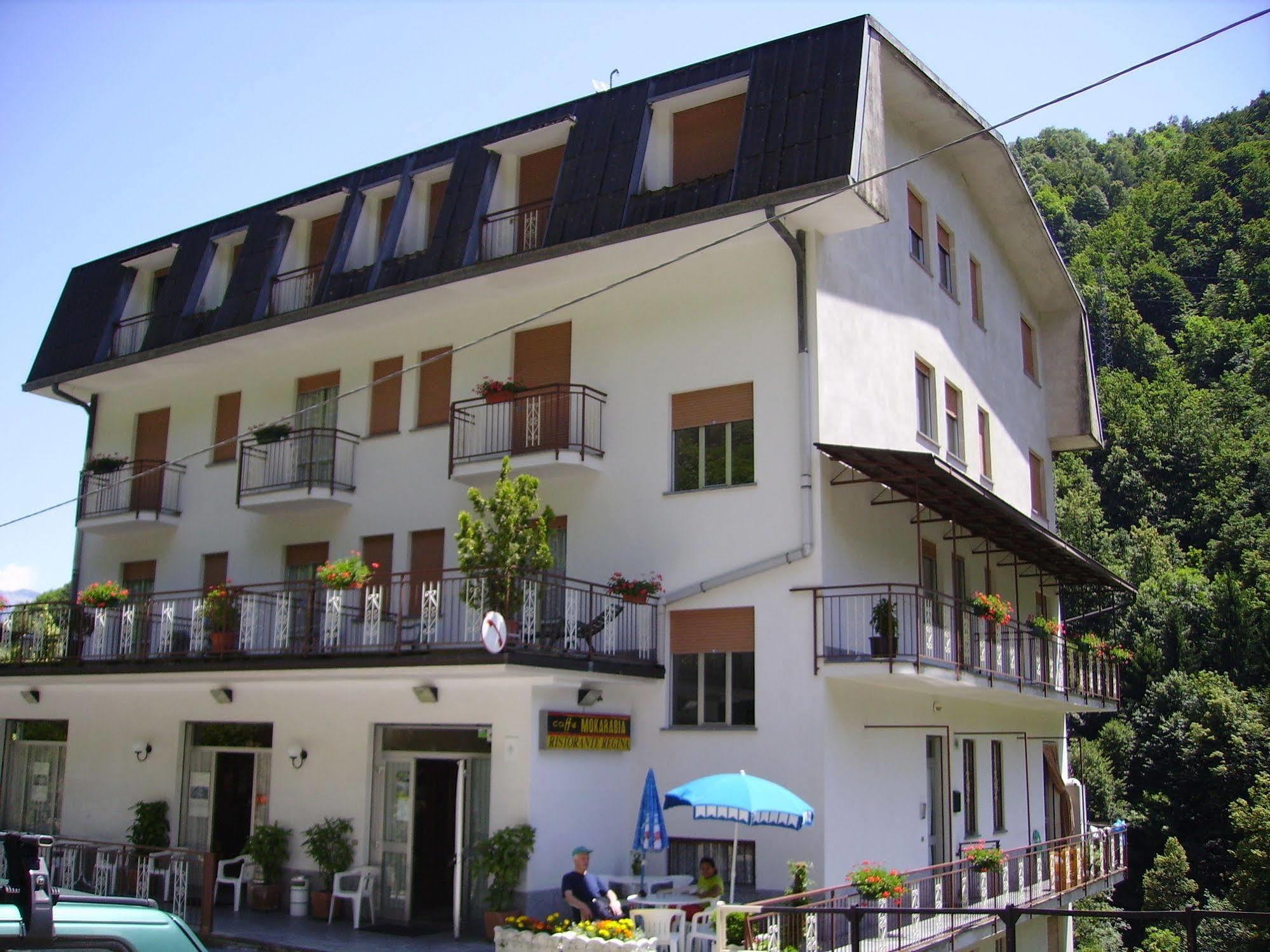 Albergo Ristorante Regina Bognanco エクステリア 写真